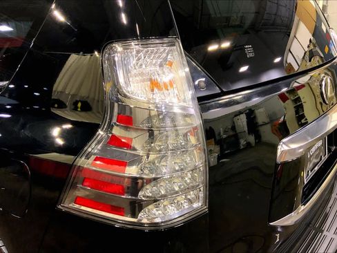 Certified 2023 Lexus GX 460 Premium w/ Premium Package image 28