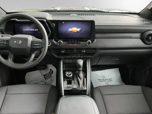 Used 2024 Chevrolet Colorado Trail Boss w/ Advanced Trailering Package AWD/4WD image 11