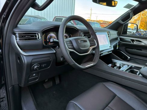 New 2025 Jeep Wagoneer Series II image 7