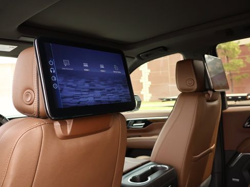 New 2026 Chevrolet Tahoe High Country AWD/4WD image 5