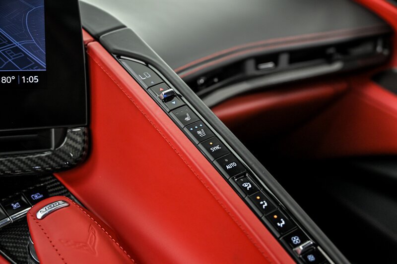 Used 2021 Chevrolet Corvette Stingray Premium Cpe w/ Z51 Performance Package RWD image 28