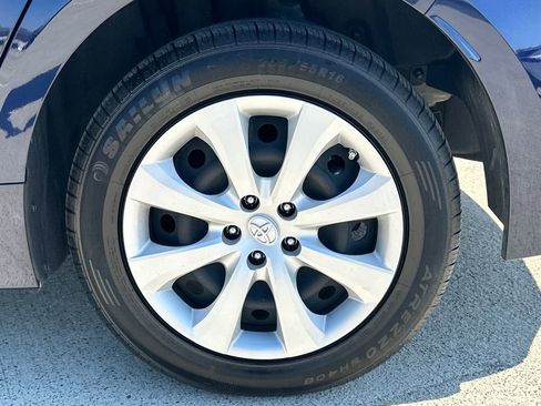 Used 2023 Toyota Corolla LE w/ Carpet Mat Package (TMS) FWD image 32
