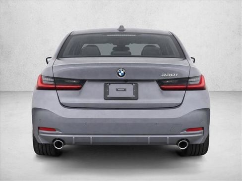 Used 2025 BMW 330i Sedan w/ Convenience Package RWD image 6
