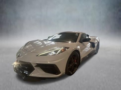 Used 2022 Chevrolet Corvette Stingray Coupe w/ Z51 Performance Package RWD image 2