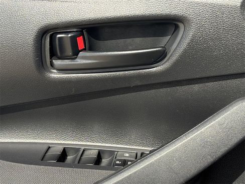 Used 2023 Toyota Corolla LE image 23