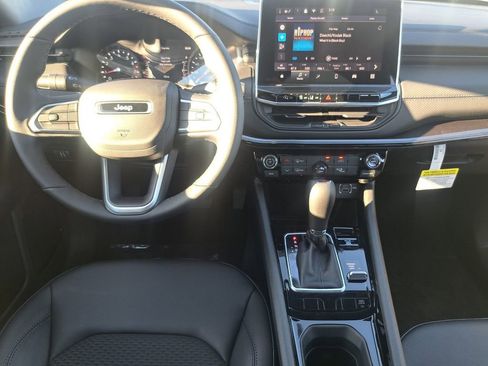 New 2026 Jeep Compass Latitude AWD/4WD image 20