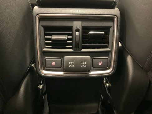 Used 2019 Subaru Forester Touring AWD/4WD image 27