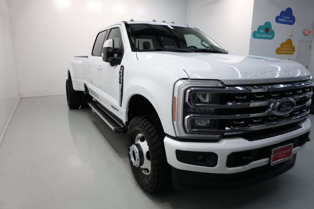 Used 2023 Ford F350 Lariat w/ FX4 Off-Road Package AWD/4WD image 61