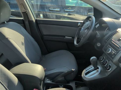 Used 2011 Nissan Sentra 2.0 SR FWD image 2