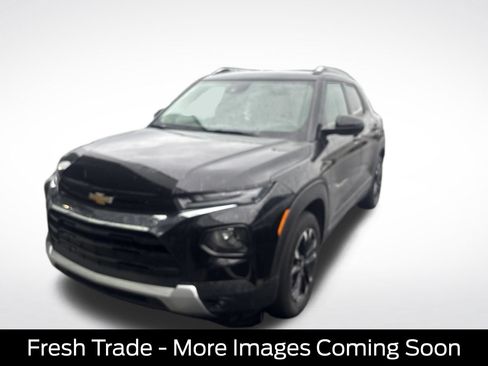 Used 2023 Chevrolet TrailBlazer LT FWD image 1