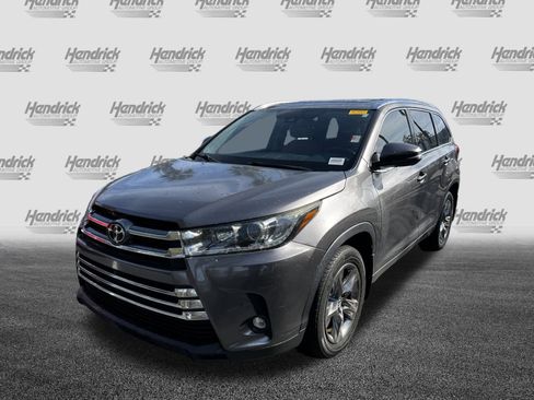 Used 2019 Toyota Highlander Limited Platinum image 5