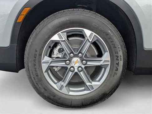 New 2025 Chevrolet Blazer LT w/ Driver Confidence Package image 9