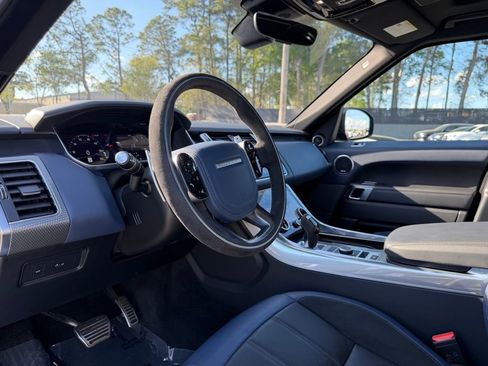 Used 2021 Land Rover Range Rover Sport HST image 9