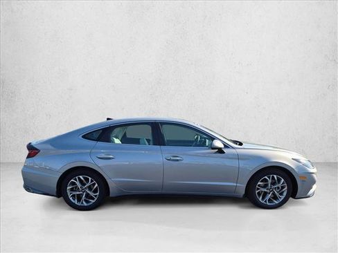 Used 2023 Hyundai Sonata SEL FWD image 4