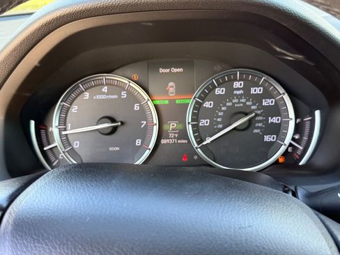 Used 2018 Acura TLX image 27