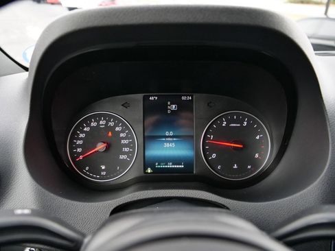 Used 2024 Mercedes-Benz Sprinter 2500 image 13