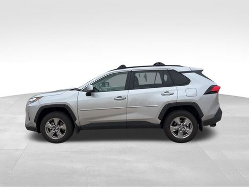 Used 2024 Toyota RAV4 XLE w/ Convenience Package image 8