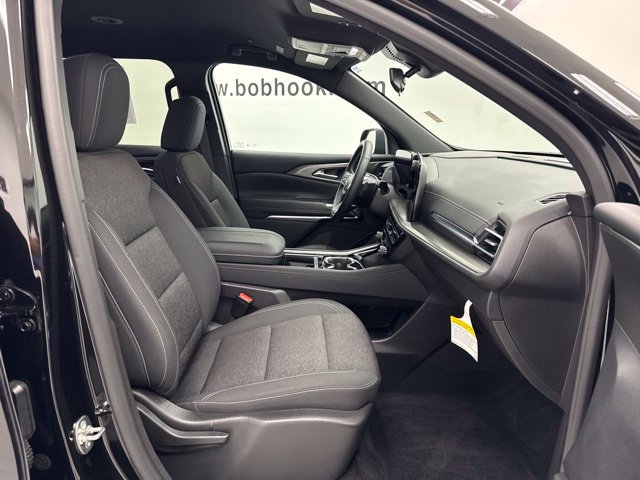 Used 2024 Chevrolet Traverse LS w/ LPO, Floor Liner Package FWD image 32