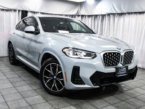 Used 2023 BMW X4 xDrive30i w/ M Sport Package image 3
