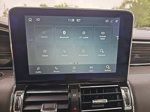 Used 2020 Lincoln Navigator Black Label w/ Cargo Convenience Package AWD/4WD image 25