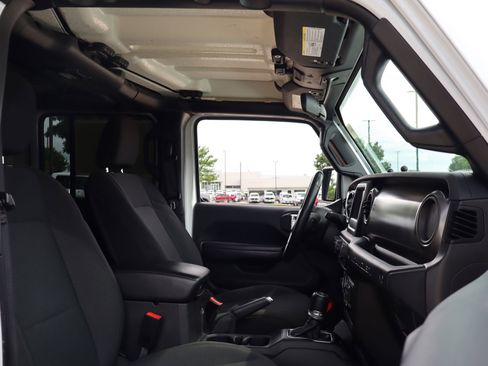 Used 2019 Jeep Wrangler Unlimited Sport S AWD/4WD image 29
