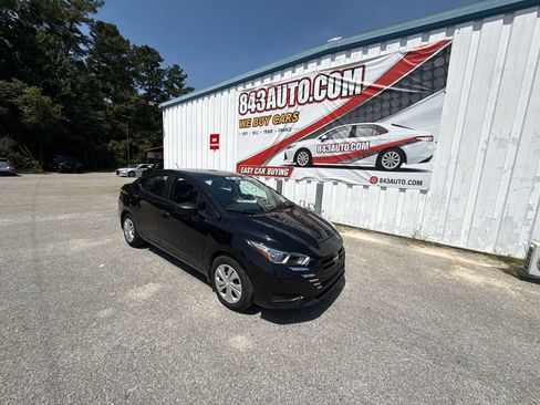 Used 2024 Nissan Versa S w/ Trunk Package FWD image 1