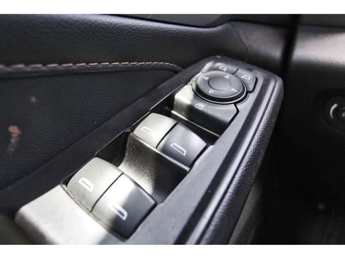 Used 2019 Chevrolet Traverse LS FWD image 21