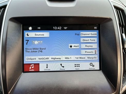 Used 2016 Ford Edge Titanium AWD/4WD image 14
