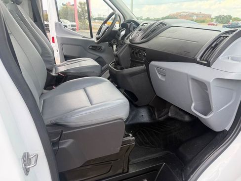 Used 2017 Ford Transit 250 138 RWD image 22