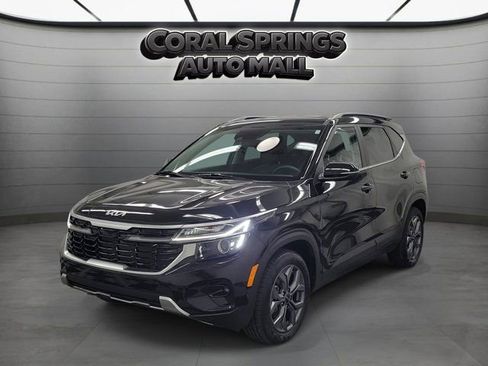 Certified 2024 Kia Seltos S FWD image 3
