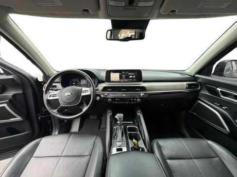 Used 2021 Kia Telluride EX w/ EX Premium Package image 12