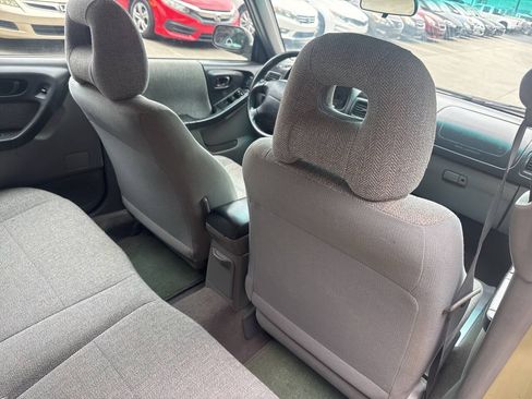 Used 2001 Subaru Forester L AWD/4WD image 14