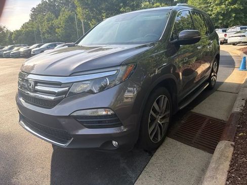 Used 2017 Honda Pilot Elite image 13