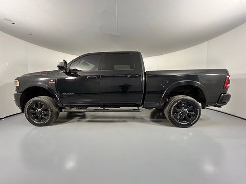 Used 2019 RAM 2500 Laramie w/ Night Edition AWD/4WD image 4