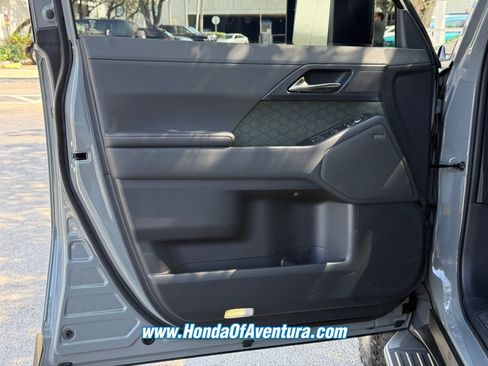 Used 2024 Lexus GX 550 AWD/4WD image 22