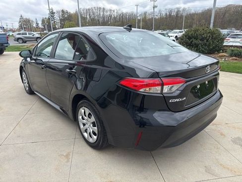 Used 2025 Toyota Corolla LE image 5