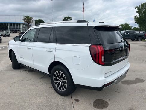 Used 2025 Ford Expedition Platinum AWD/4WD image 5