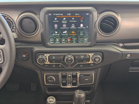 Used 2023 Jeep Wrangler Unlimited Sport AWD/4WD image 25