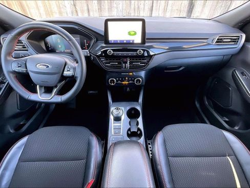 Used 2025 Ford Escape ST-Line image 14
