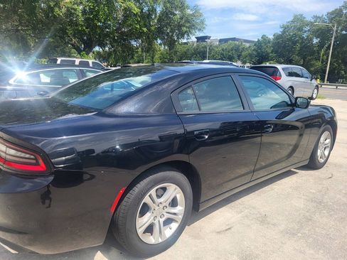 Used 2022 Dodge Charger SXT RWD image 14