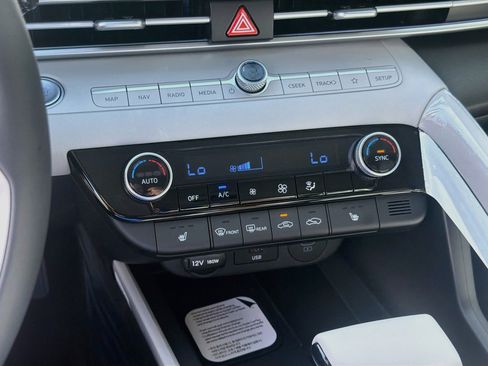 New 2026 Hyundai Elantra Limited FWD image 12
