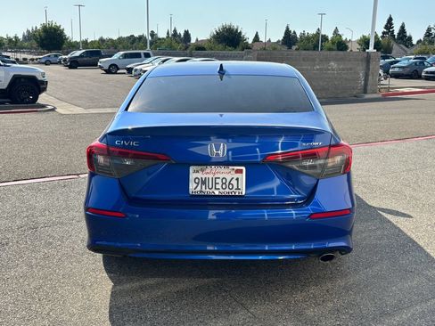 Used 2024 Honda Civic Sport image 6