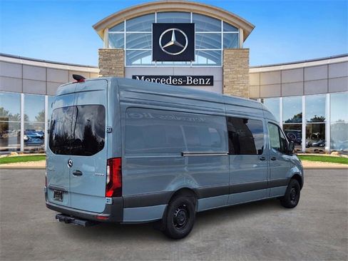 New 2025 Mercedes-Benz Sprinter 2500 image 4