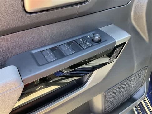 Used 2025 Toyota Tundra Limited image 14