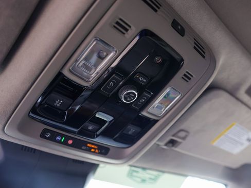 Used 2025 Cadillac Escalade Sport Platinum image 20