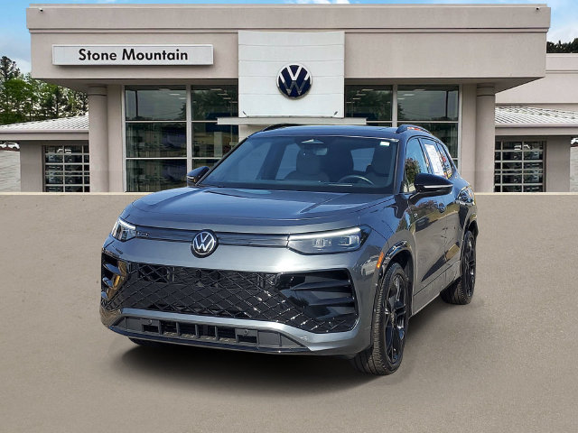 Used 2025 Volkswagen Tiguan SE R-Line FWD 360° Tour