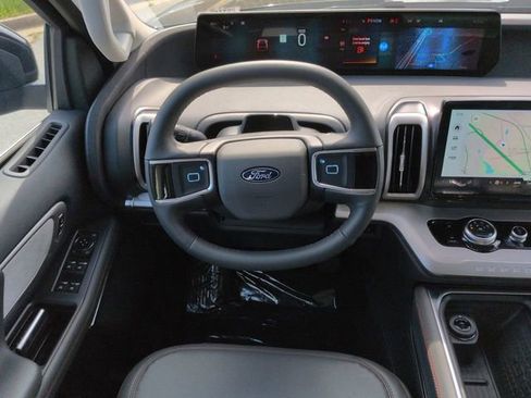 New 2025 Ford Expedition Max Active image 17