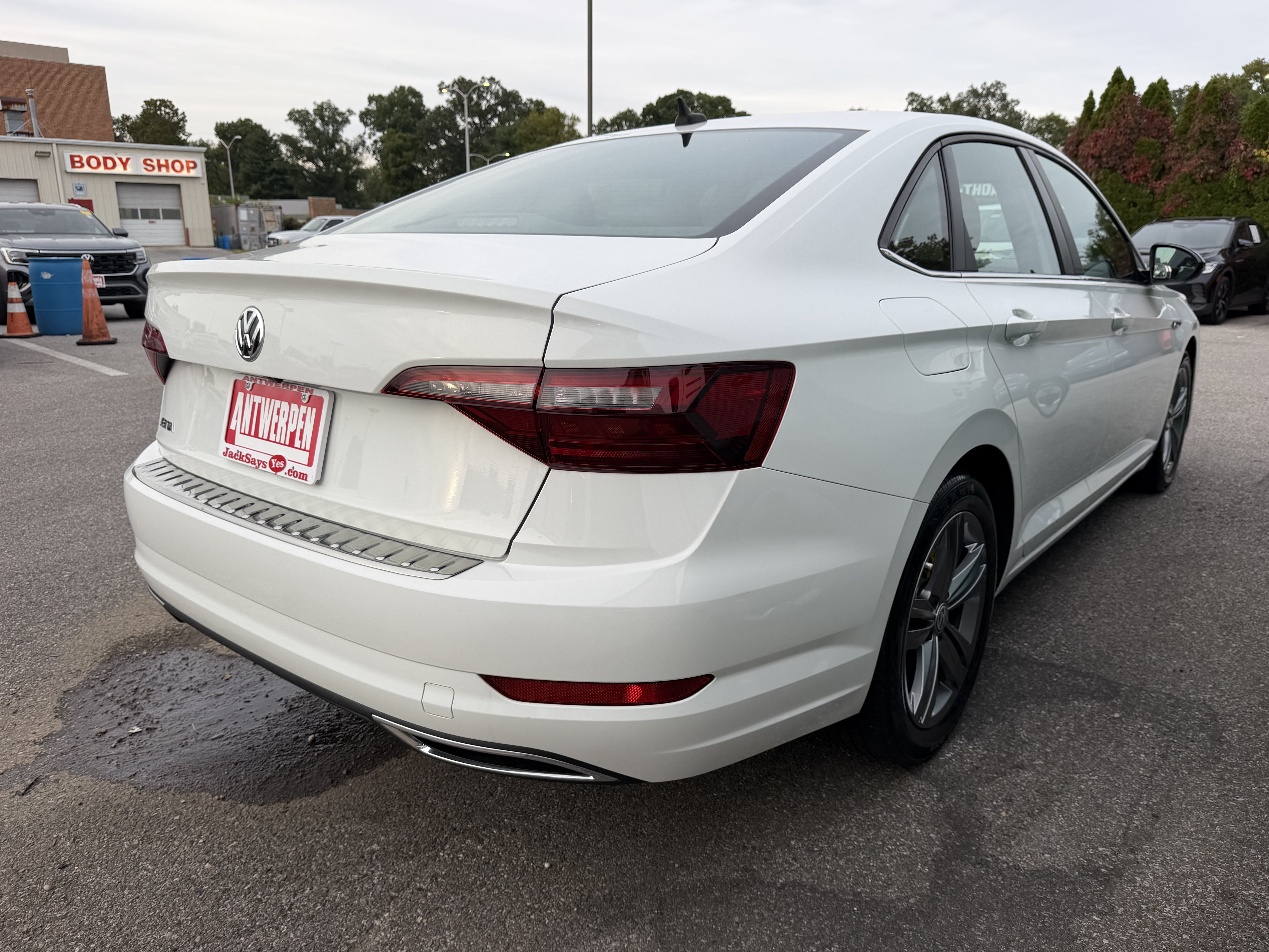 Used 2021 Volkswagen Jetta R-Line FWD image 16