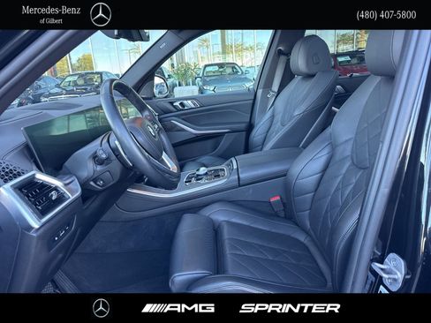 Used 2024 BMW X5 sDrive40i w/ Executive Package image 9