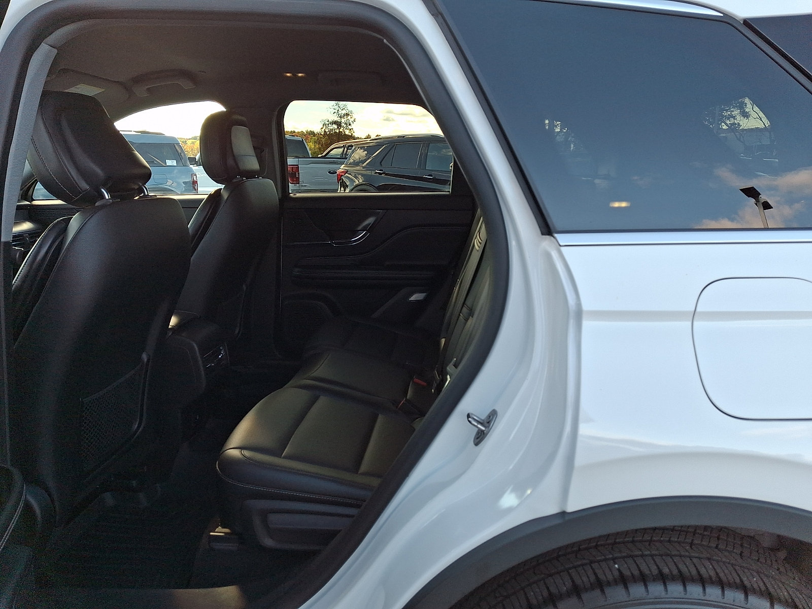 Used 2020 Lincoln Corsair AWD image 11